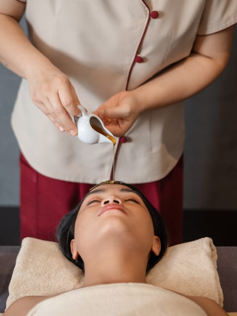 The Crown Bliss: Indian Head Massage